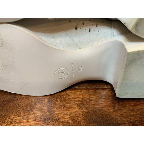 CHANEL Ivory 2017 Perforated Suede Coco Mark Quilted Ankle Boots Size 8 / 38 - Picture 10 of 10